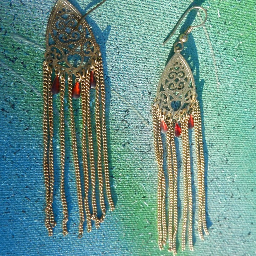 VTG Contempo gold pierced earrings chandelier gold tone far east exotic dusters - Picture 4 of 13